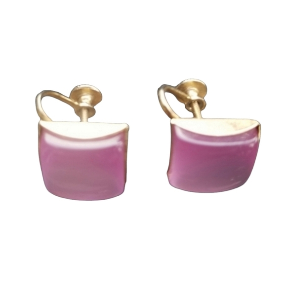 VINTAGE 1950s GOLDTONED & PINK MOONSTONE LUCITE SCREW BACK EARRINGS - Picture 1 of 3